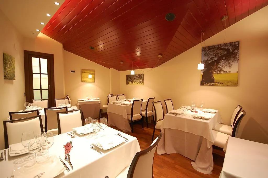 Hotel Los Usias Dos Torres 3*,  Spain